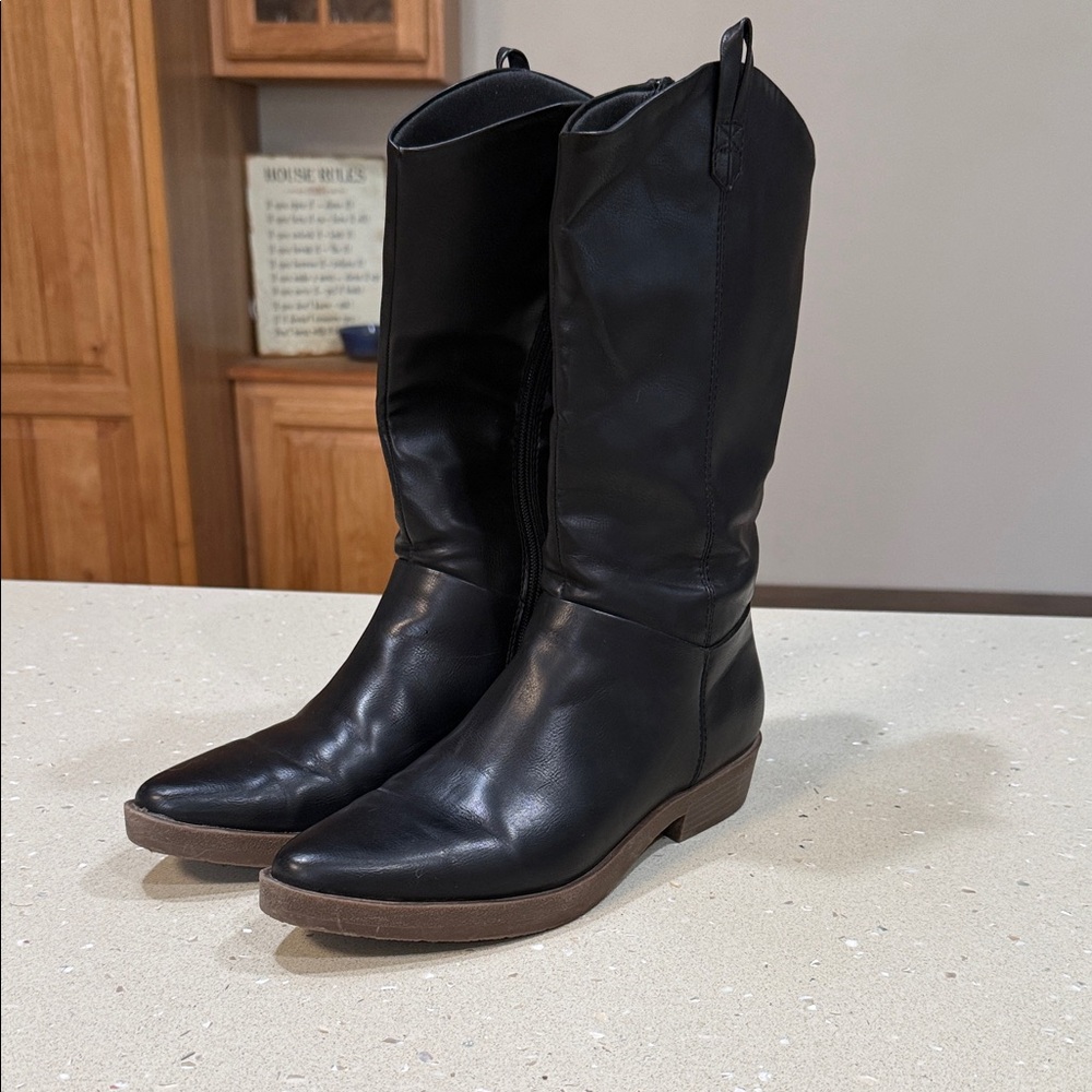 FRYE AND CO. Black Heeled Boots